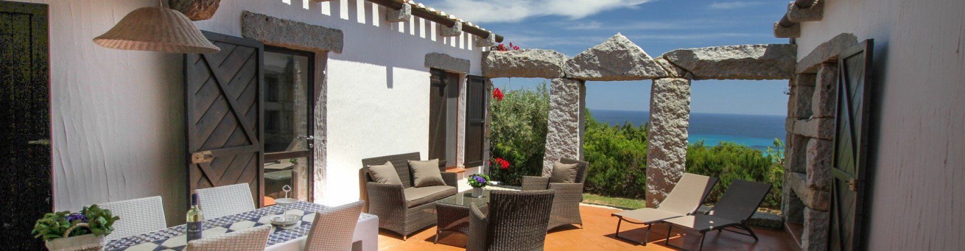 Casa 17 | Große Terrasse mit Essbereich und Meerblick Große Terrasse mit Essbereich und Meerblick