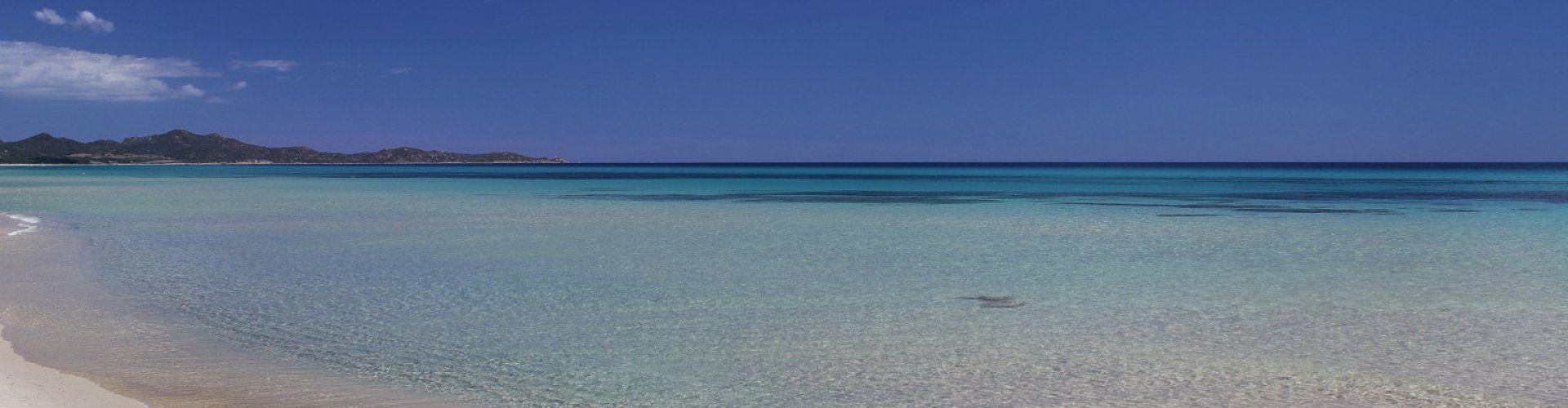 Villa Gaia | Klares Meerwasser vor dem Haus Sardinien
