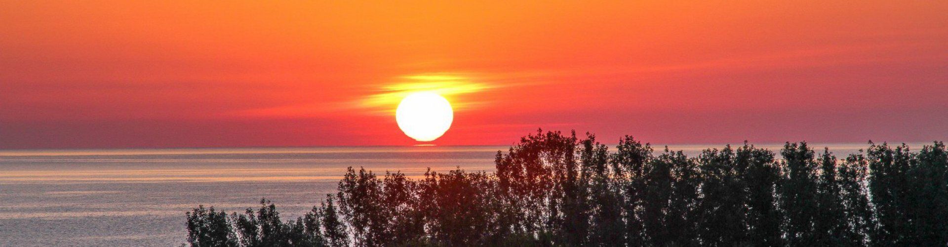 Apartment Orri 2 | Sonnenaufgang vor dem Haus Sonnenaufgang Orri