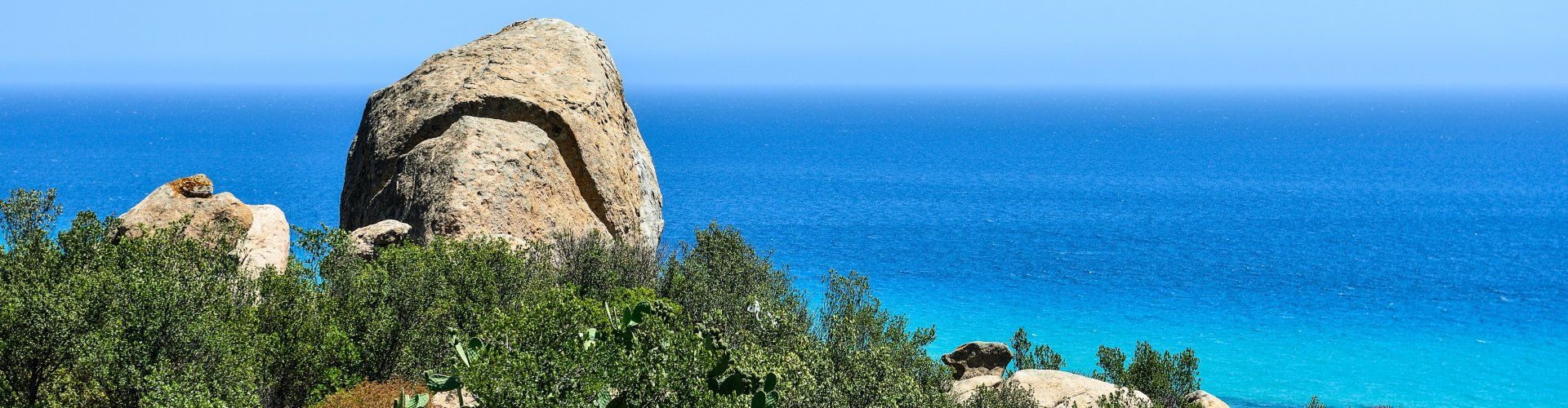 Blick auf das türkise Meer