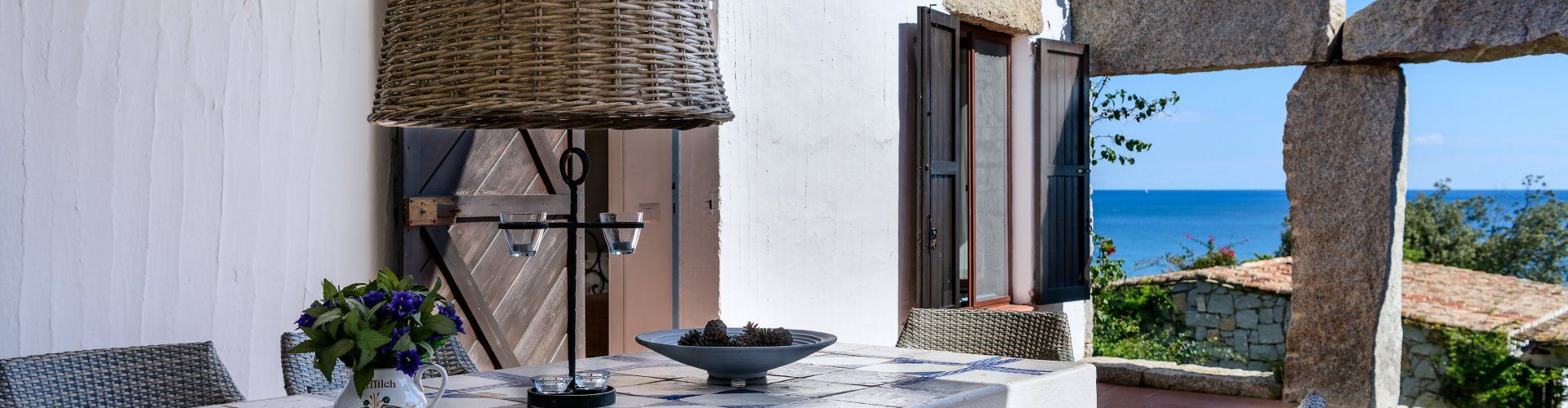 Terrasse mit Esstisch und Meerblick, Casa 15, Sant Elmo