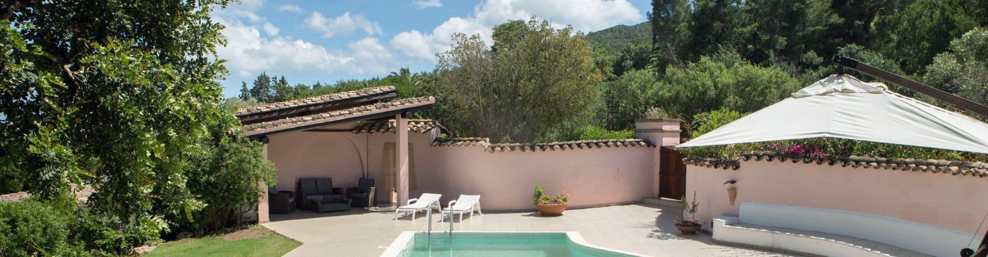 Villa Fiori 4 | Sardisches Landhaus umgeben von Pinien in Südsardinien sardisches Landhaus umgeben von Pinien in Südsardinien
