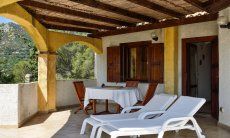 Apartment Silvia Alta | Überdachte, großflächige Terrasse mit Esstisch Überdachte, großflächige Terrasse mit Esstisch