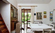 Villa Mare Turagri | Wohnzimmer mit Terrassenzugang Wohnzimmer mit Terrassenzugang