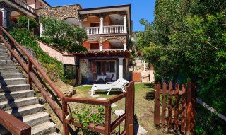 Apartment Castededdu 10 | kleine Souterrainwohnung umgeben von Macchia an der Costa Rei Castededdu 10