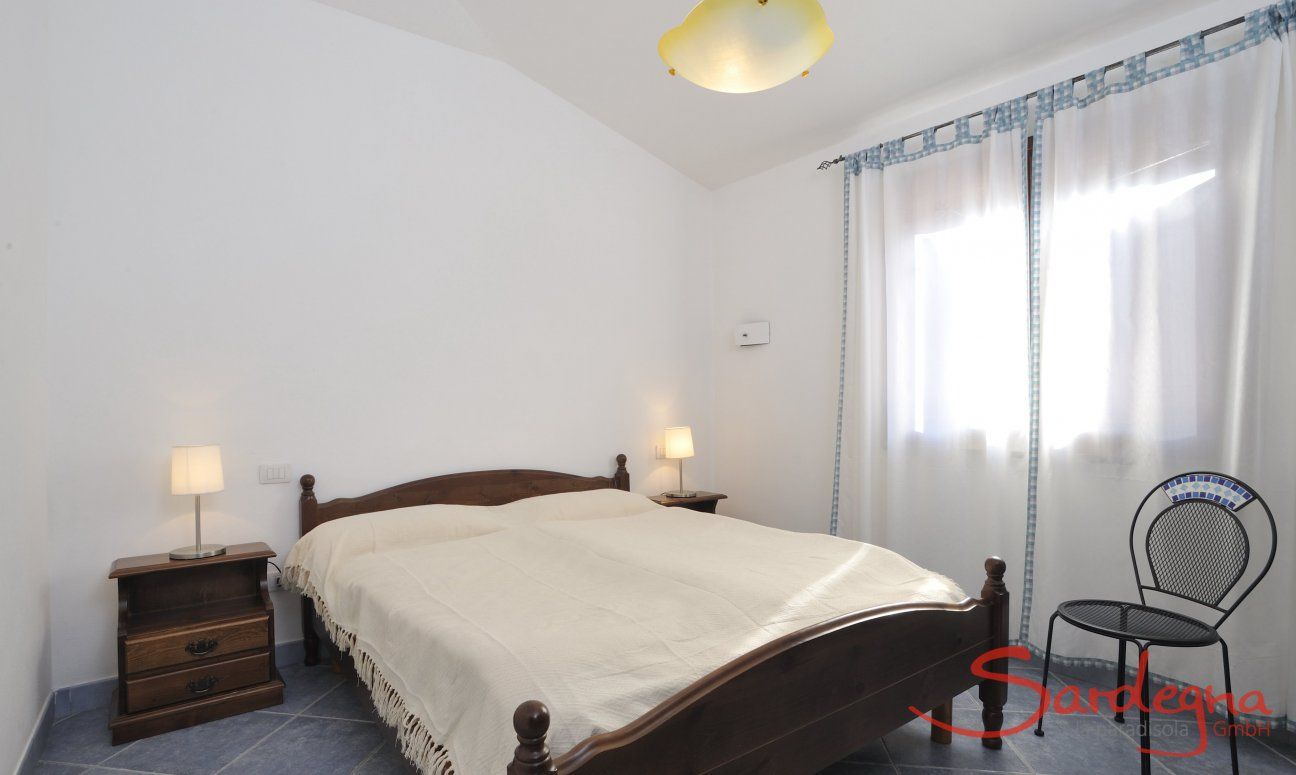 Apartment Castededdu 5 | Schlafzimmer 1 mit Doppelbett Schlafzimmer 1 mit Doppelbett