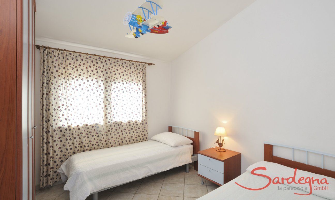 Villa Le Ginestre 2 | Schlafzimmer 4 unten mit zwei Einzelbetten Schlafzimmer 4 unten mit zwei Einzelbetten