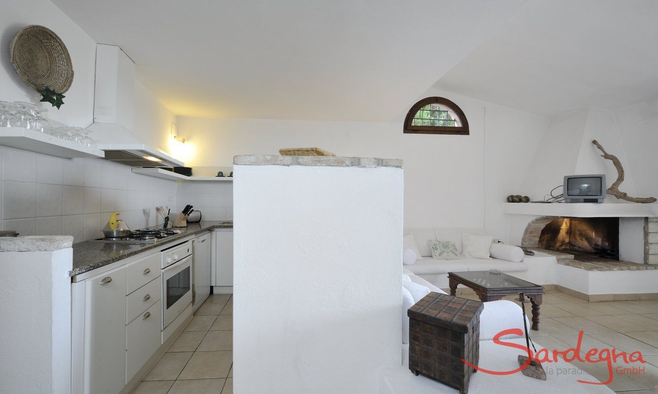 Villa Fiori 4 | Vollausgestattete, offene Küche mit Blick in das Wohnzimmer Vollausgestattete, offene Küche mit Blick in das Wohnzimmer