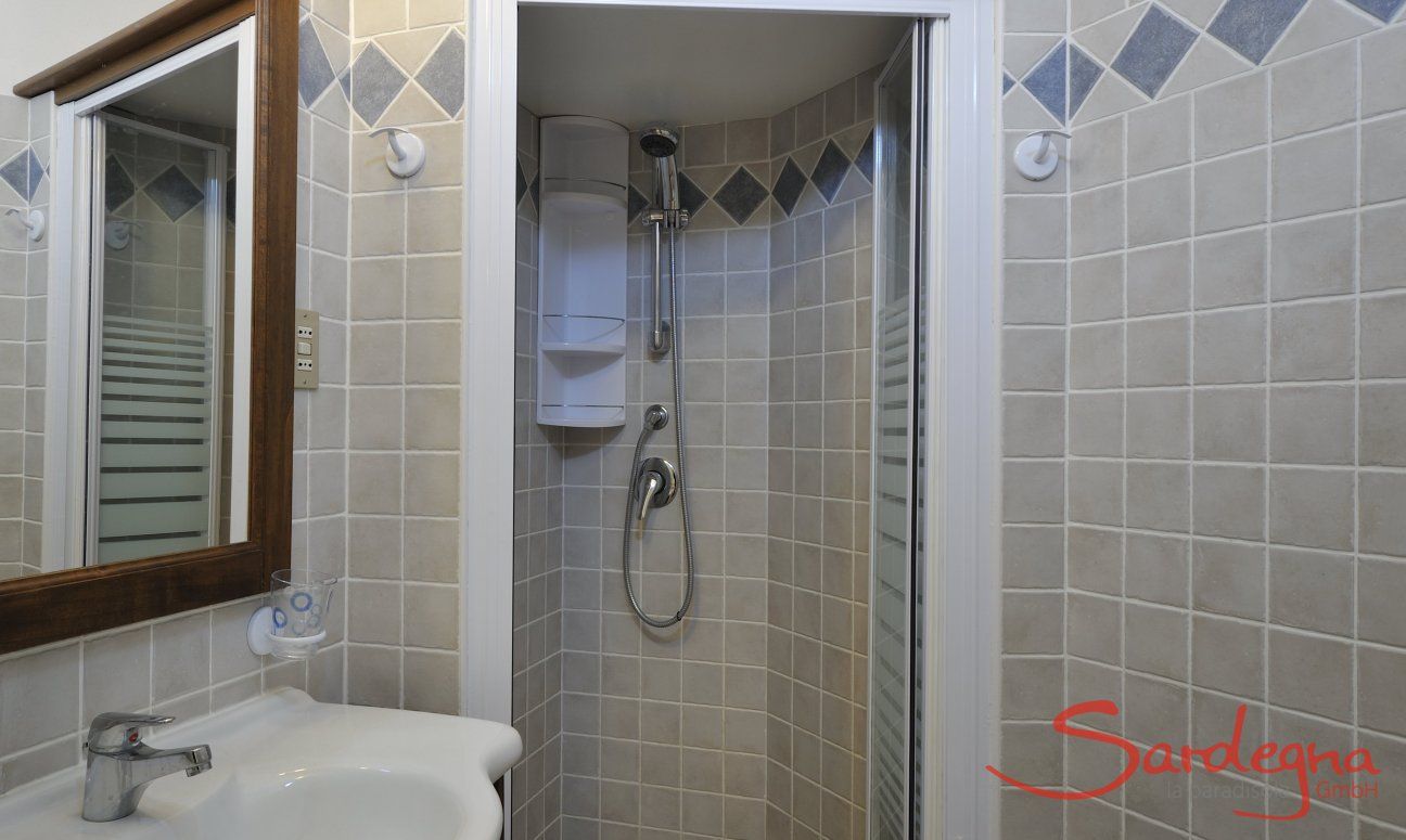 Villa Zoello 10 | Ensuite-Bad mit Dusche Ensuite-Bad mit Dusche