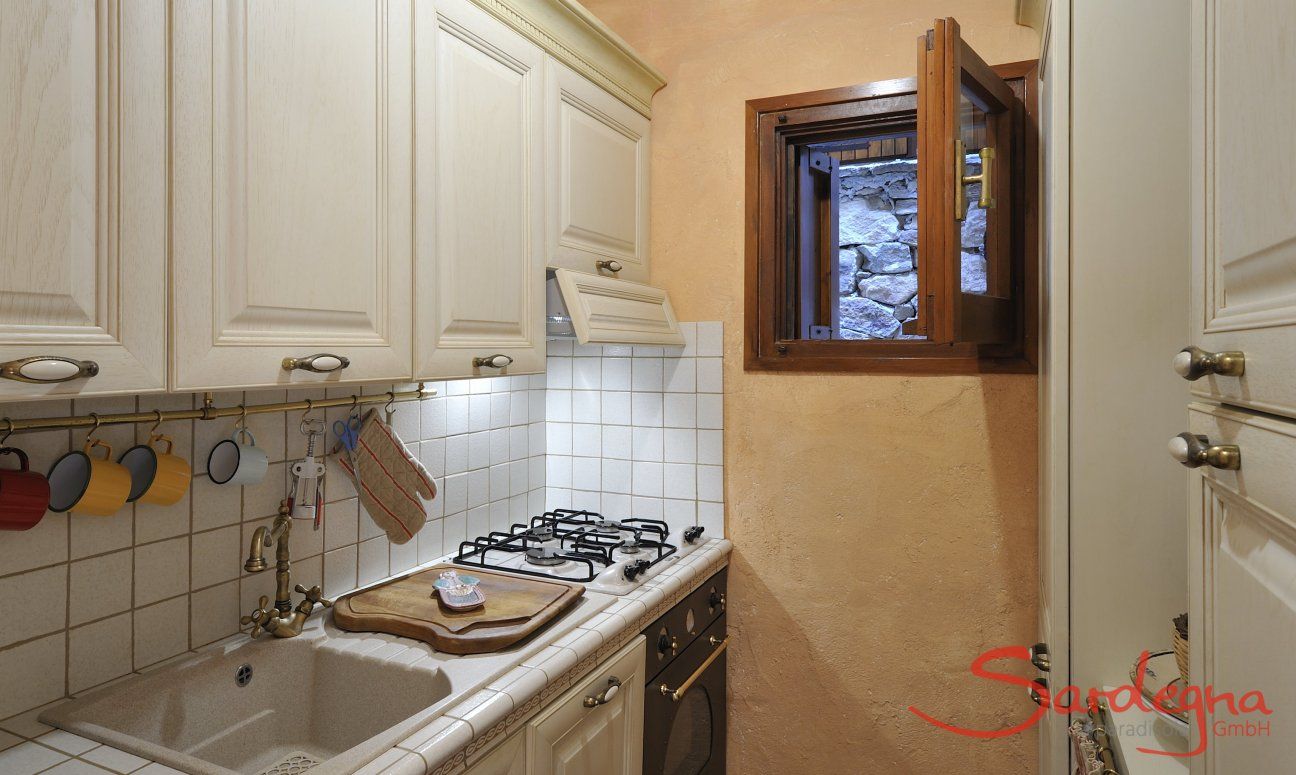 Apartment Country Club 1 | Weiße, helle Küche Weiße, helle Küche