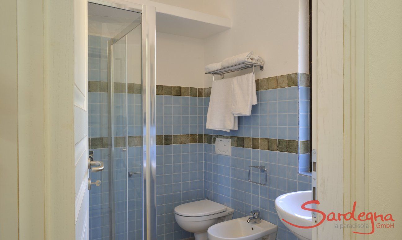 App. Pino | Modernes Bad mit Dusche Bad