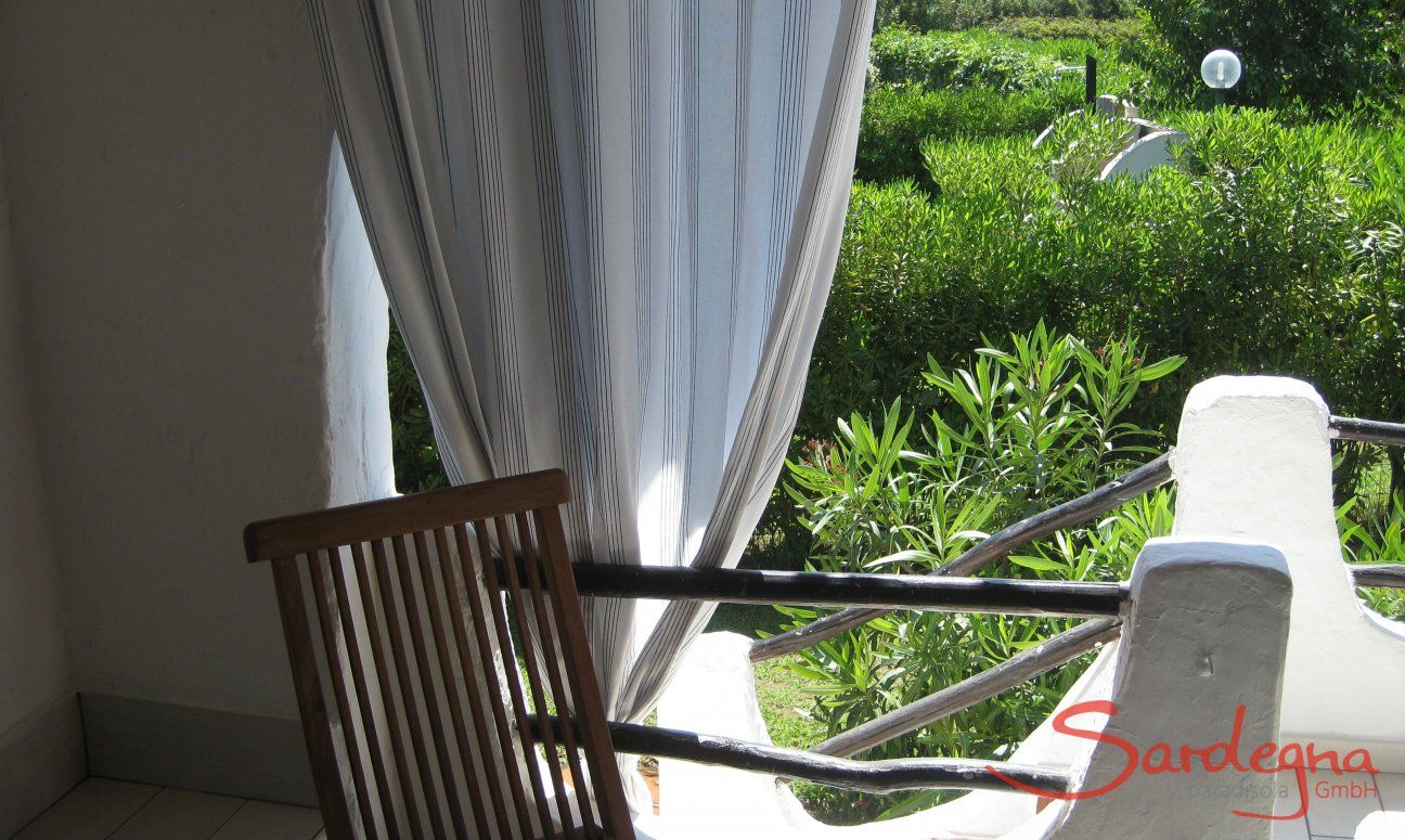 Villa ToreMari | Blick von der Terrasse auf den Garten Blick von der Terrasse auf den Garten