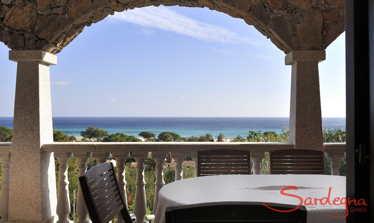 Apartment Castededdu 7 | Überdachte Terrasse mit Meerblick Castededdu 7