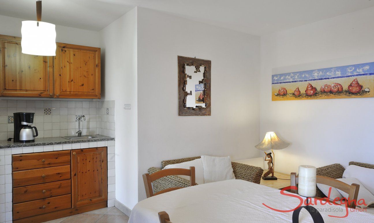 Apartment Castededdu 9 | Wohnbereich und Küchenzeile Wohnbereich und Küchenzeile