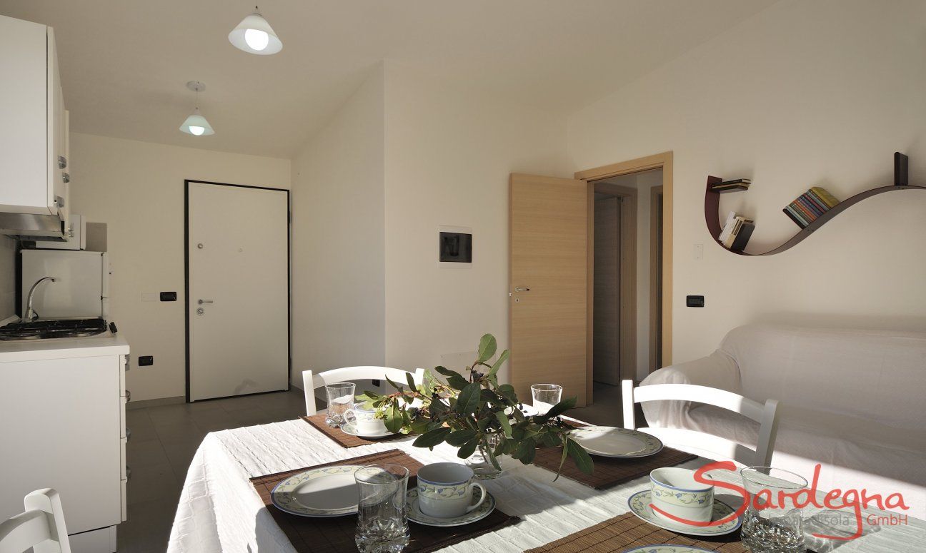 Apartment Cala Liberotto II | Heller Wohn- und Küchenbereich Heller Wohn- und Küchenbereich