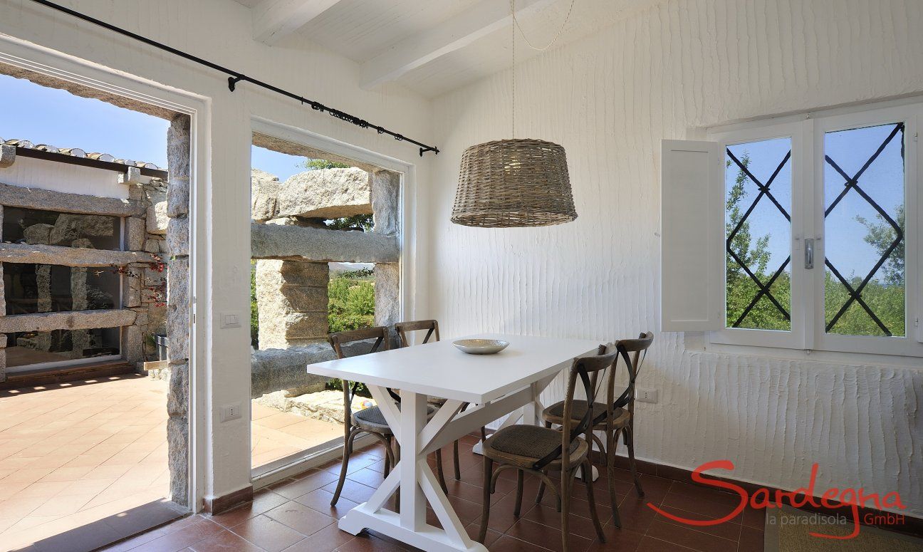 Casa 2 | Essbereich mit direktem Zugang zur Terrasse Esszimmer