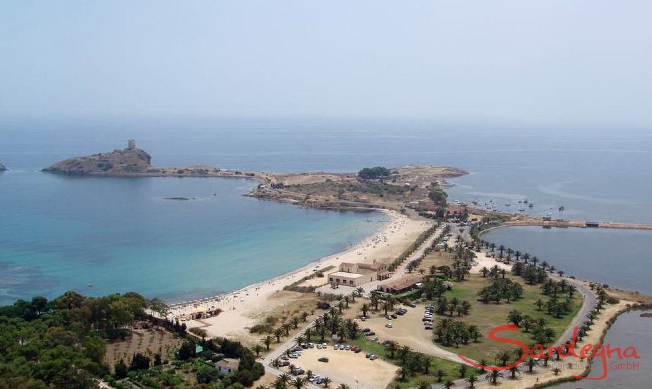 Casa Su Faru 2 | Luftaufnahme vom Strand von Nora zwischen Su Faru und der Ausgrabungsstätte von Nora Su Faru Strand