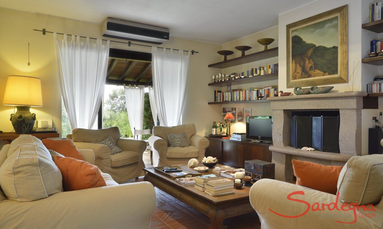 Villa Ulivi 12 | Wohnzimmer mit Klamaanlage und TV Wohnzimmer