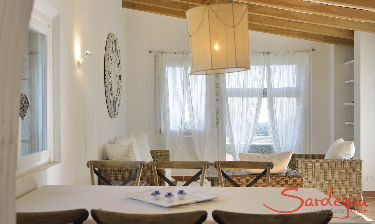 Li Conchi 11 | Eleganter Esstisch Essbereich
