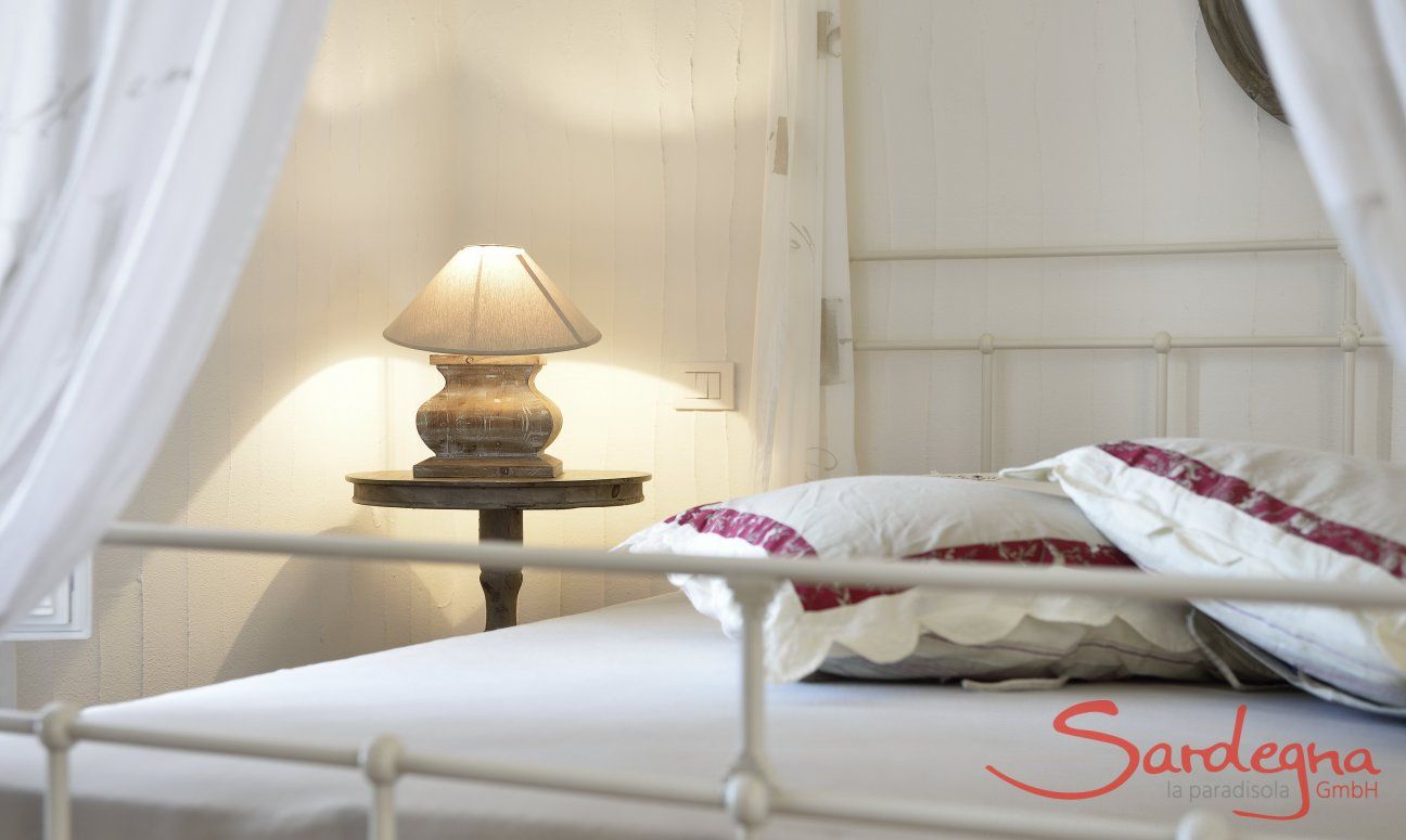 Li Conchi 11 | Himmelbett im Schlafzimmer 1 Bett