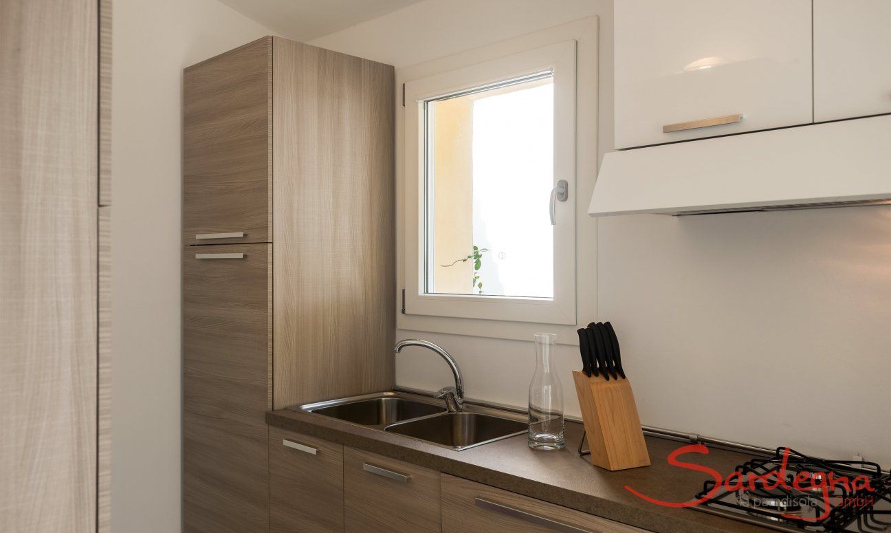 Villa Caterina | Küche mit großem Kühl- und Eisschrank, Gasherd, Ofen und Spülmaschine Küche
