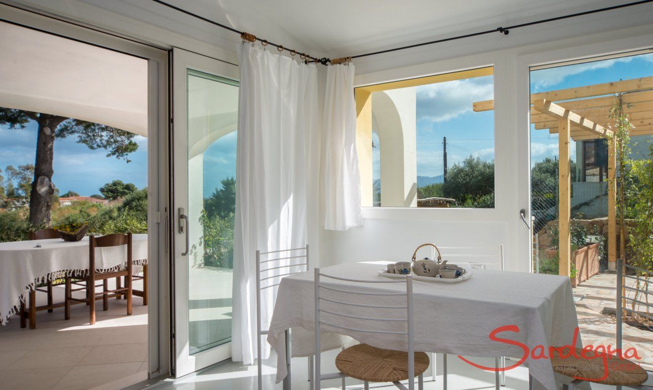 Villa Caterina | Esszimmer mit Panomramafenstern Esszimmer
