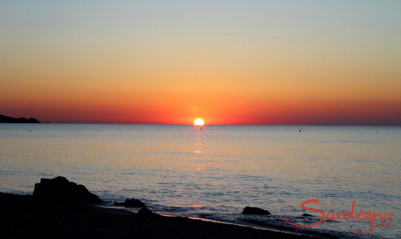 Sonnenaufgang am Strand