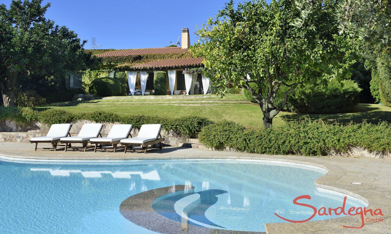 Villa Ulivi 12 | Großer, privater Pool im mediterranem, uneinsehbaren Garten Sardinien