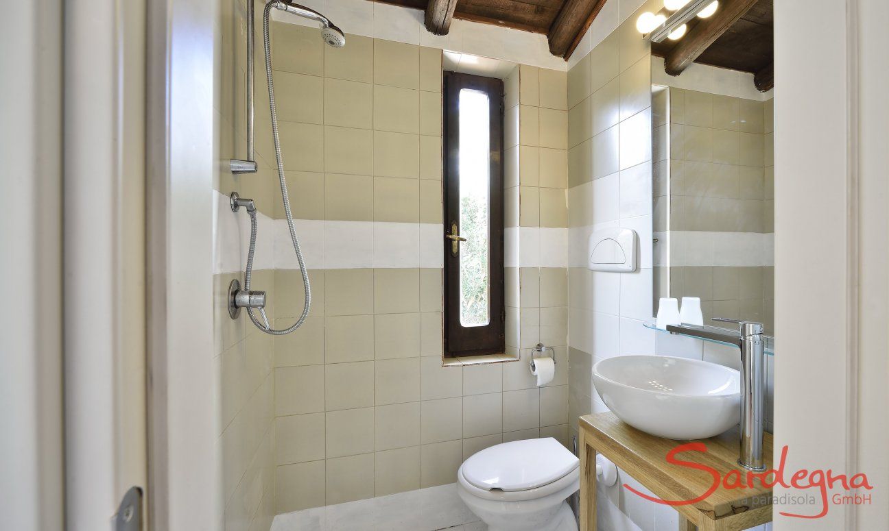 Villetta Quattro | Modernes Hauptbad mit Dusche Modernes Hauptbad mit Dusche