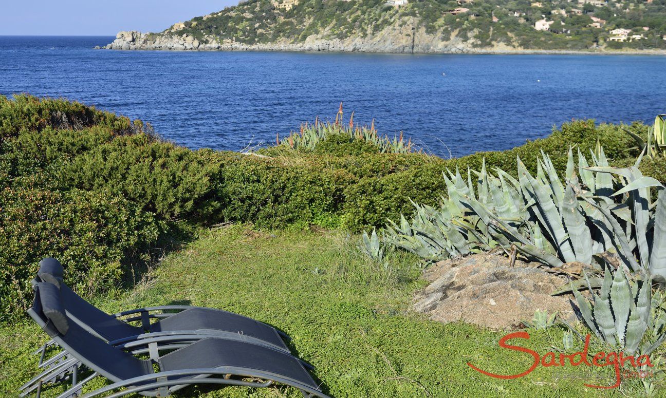Villa delle Stelle | Garten zum Entspannen mit direktem Meerblick Garten zum Entspannen mit direktem Meerblick