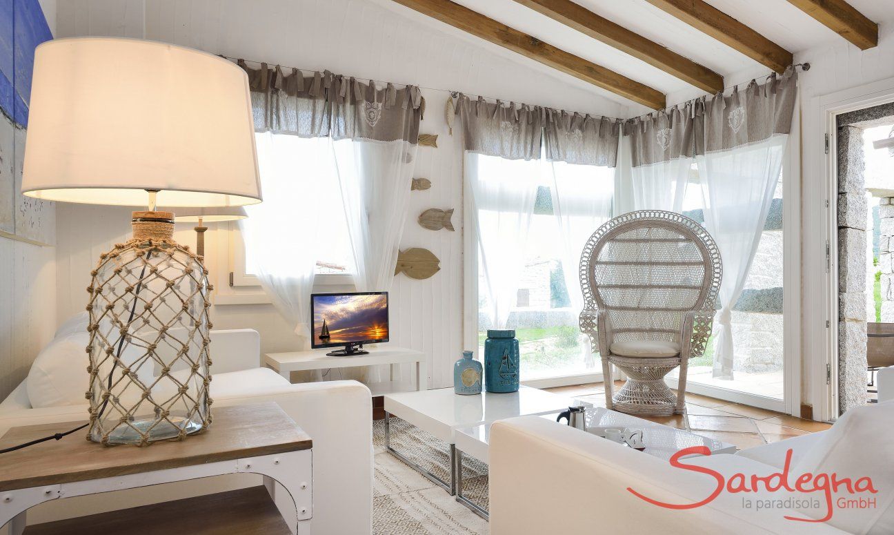 Li Conchi 16 | Sofaecke im Wohnzimmer mit großen Fenstern Wohnzimmer