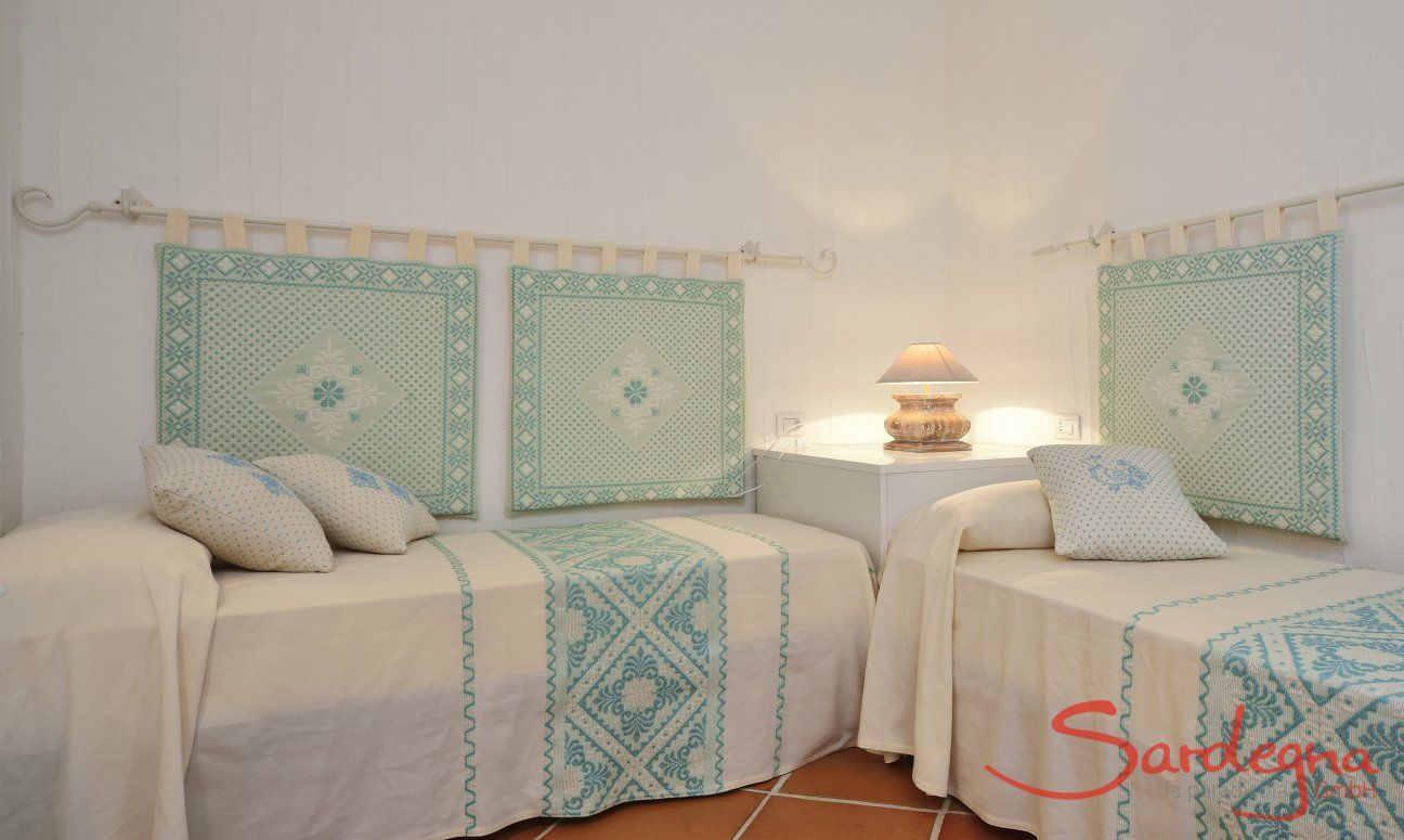 Schlafzimmer mit zwei Einzelbetten Li Conchi 10, Cala Sinzias