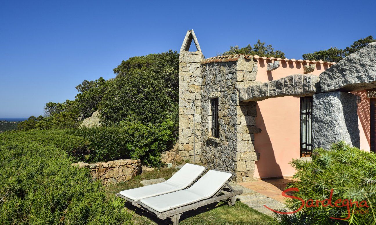 Villa Domus 9d | Haus mit Garten und Sonnenliegen Villa Domus 9d mit Garten