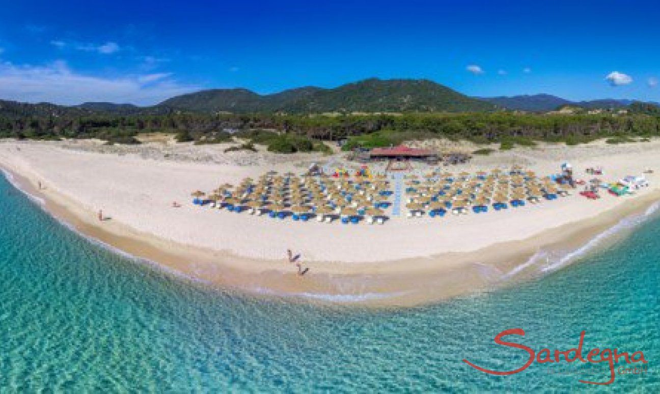 Strand-Restaurant Tamatete mit Strandbad und Kinderspielplatz, nur 2km von Li Conchi entfernt