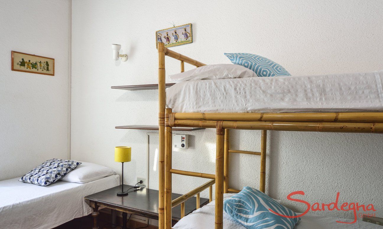 Villa Ibiscus | Schlafzimmer 4 mit Stockbett und Einzelbett Schlafzimmer 4 mit Stockbett und Einzelbett
