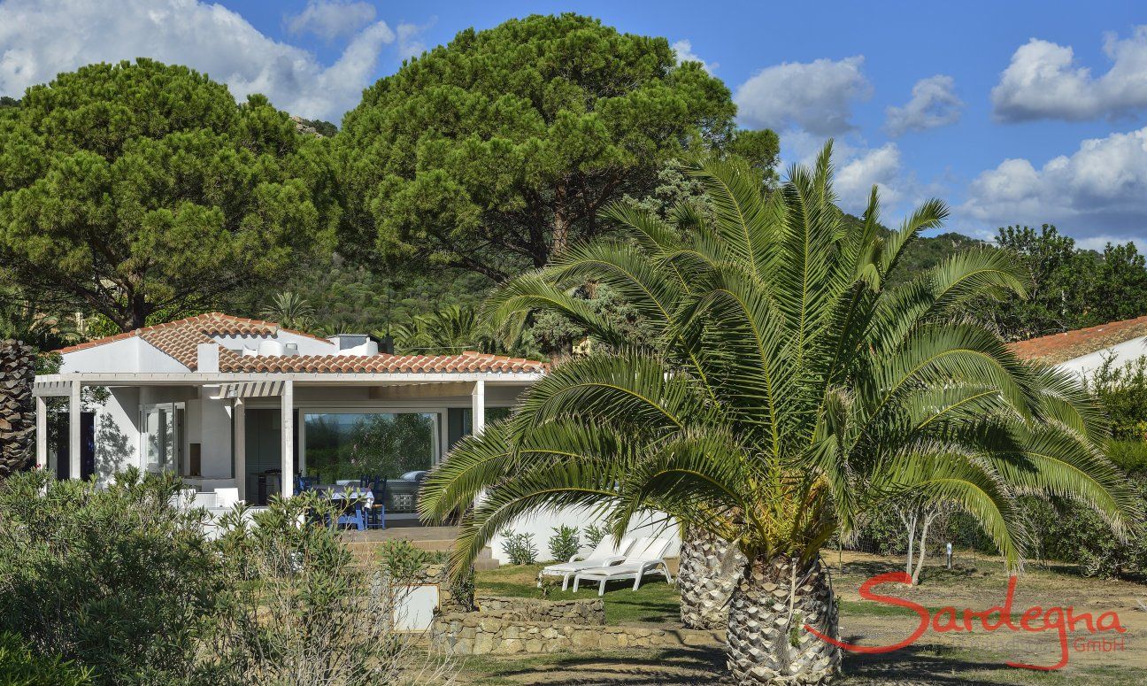 Villa Graziano | Strandhaus inmitten eines großen Gartens Strandhaus inmitten eines großen Gartens