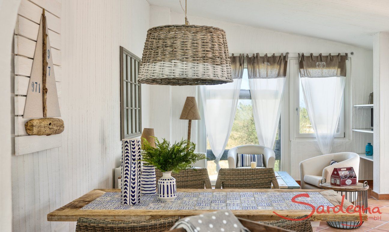 Li Conchi 4 | Wohnzimmer mit Essbereich und Sofaecke Wohnzimmer