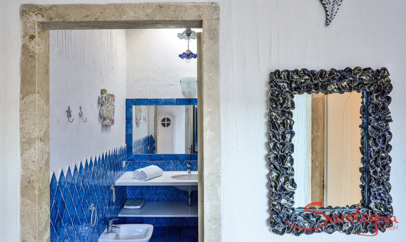 Casa 8 | Blick ins Badezimmer 2 Blick ins Bad