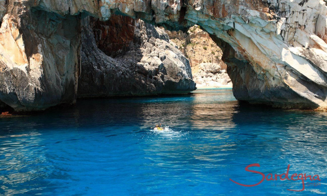 Cala Goloritze; Cala Luna