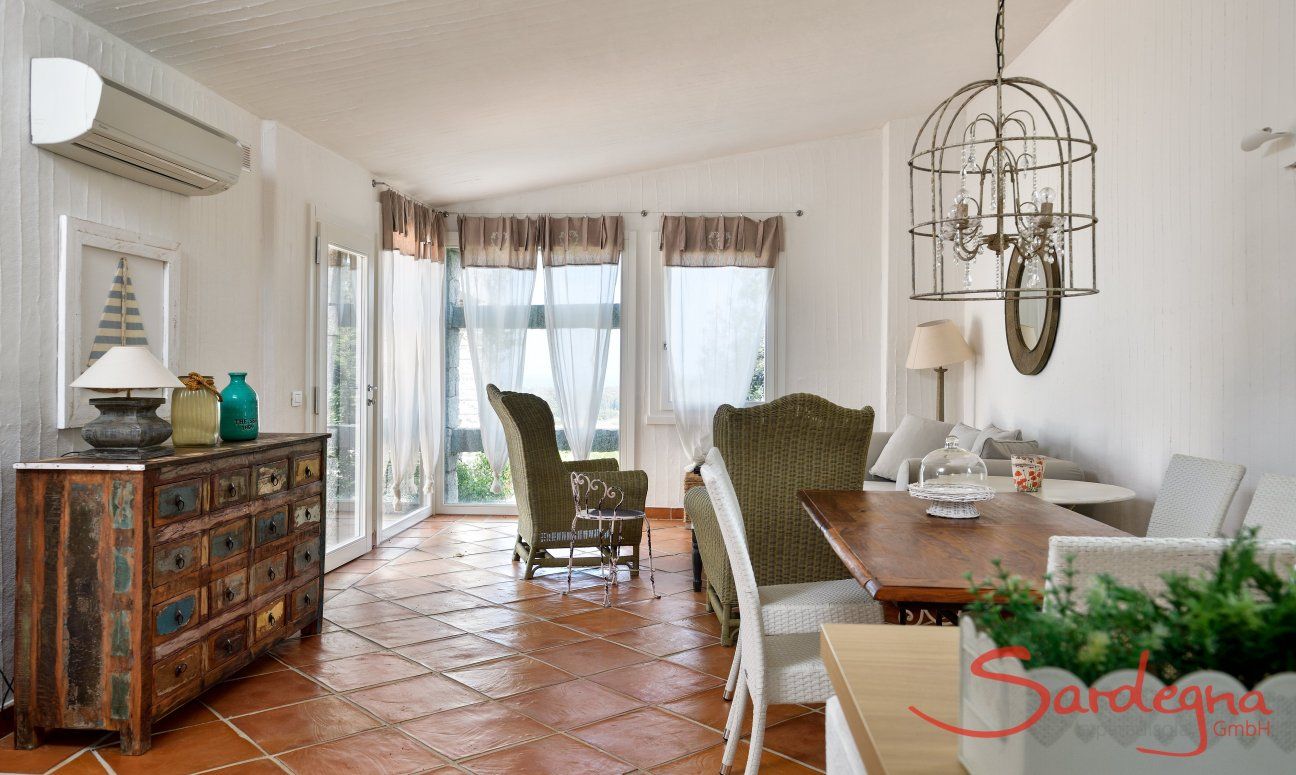 Li Conchi 32 | Wohnzimmer mit großen Panoramafenstern Wohnzimmer