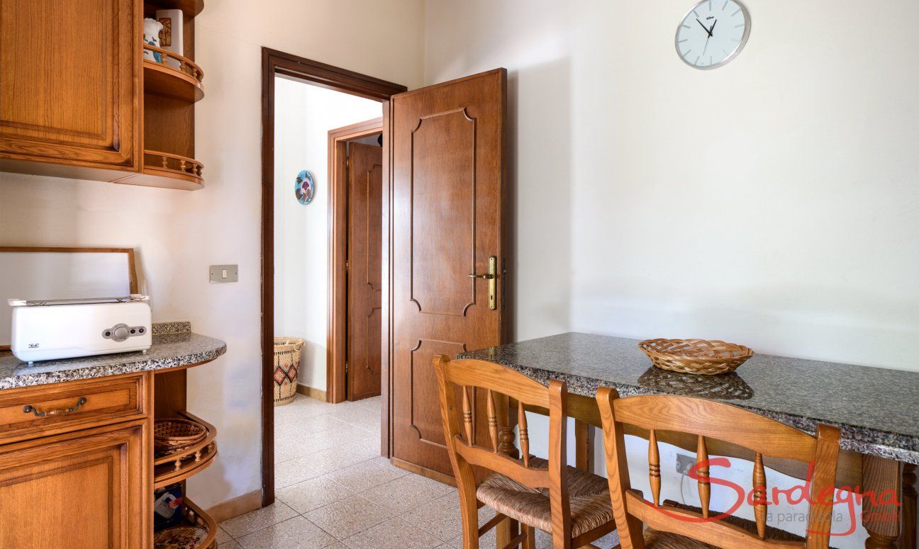 Villa Marco | Küche mit Granittisch Küche mit Granitbar