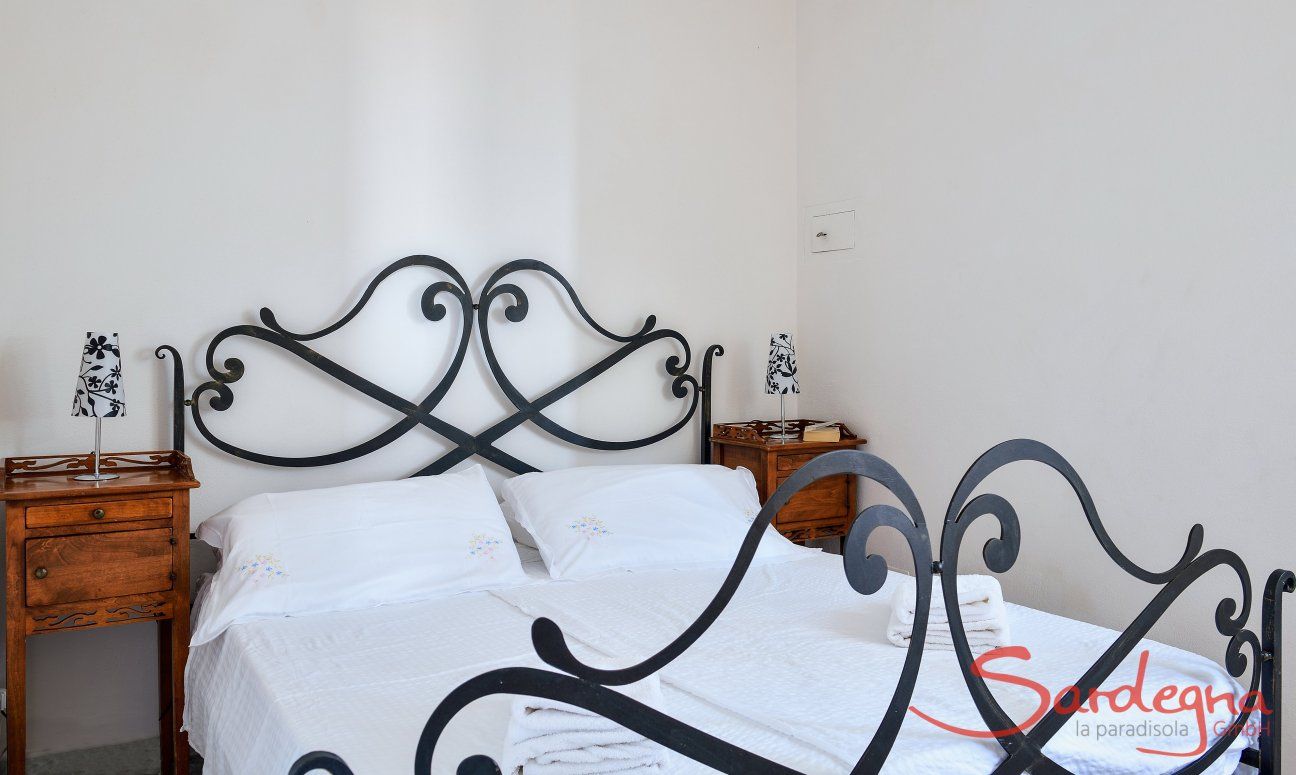 Apartment Castededdu 3 | Schlafzimmer 1 mit Doppelbett Schlafzimmer 1 mit Doppelbett