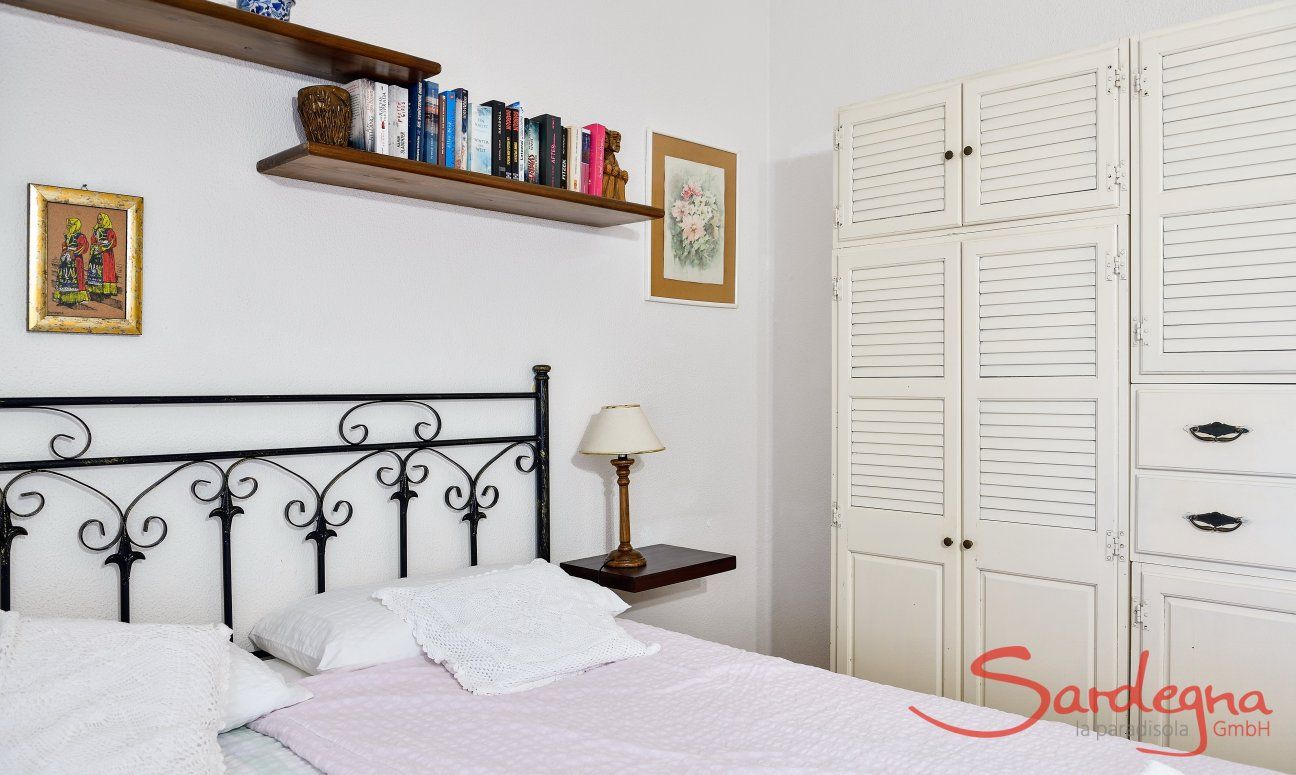 Villa Monica | Schlafzimmer 1 mit Doppelbett Schlafzimmer 1, Detail