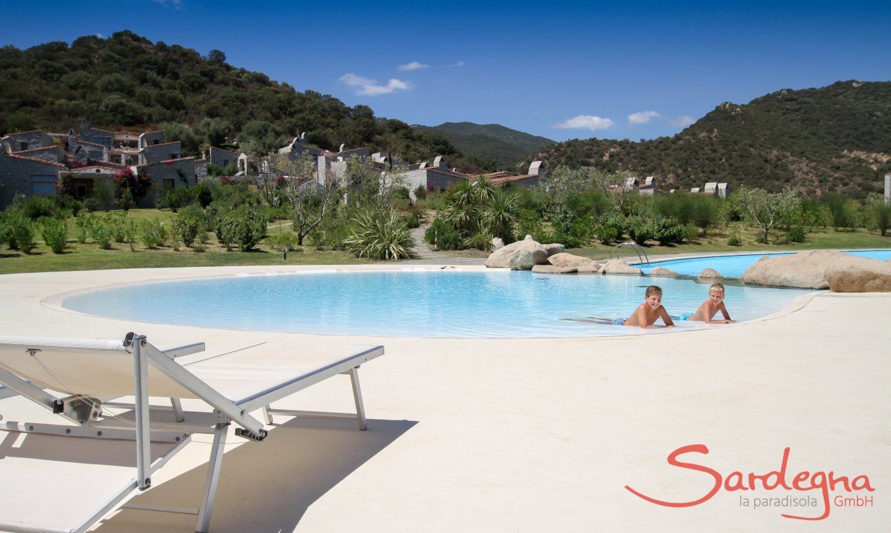 Li Conchi 35 | Großer Gemeinschaftspool Li Conchi Pool