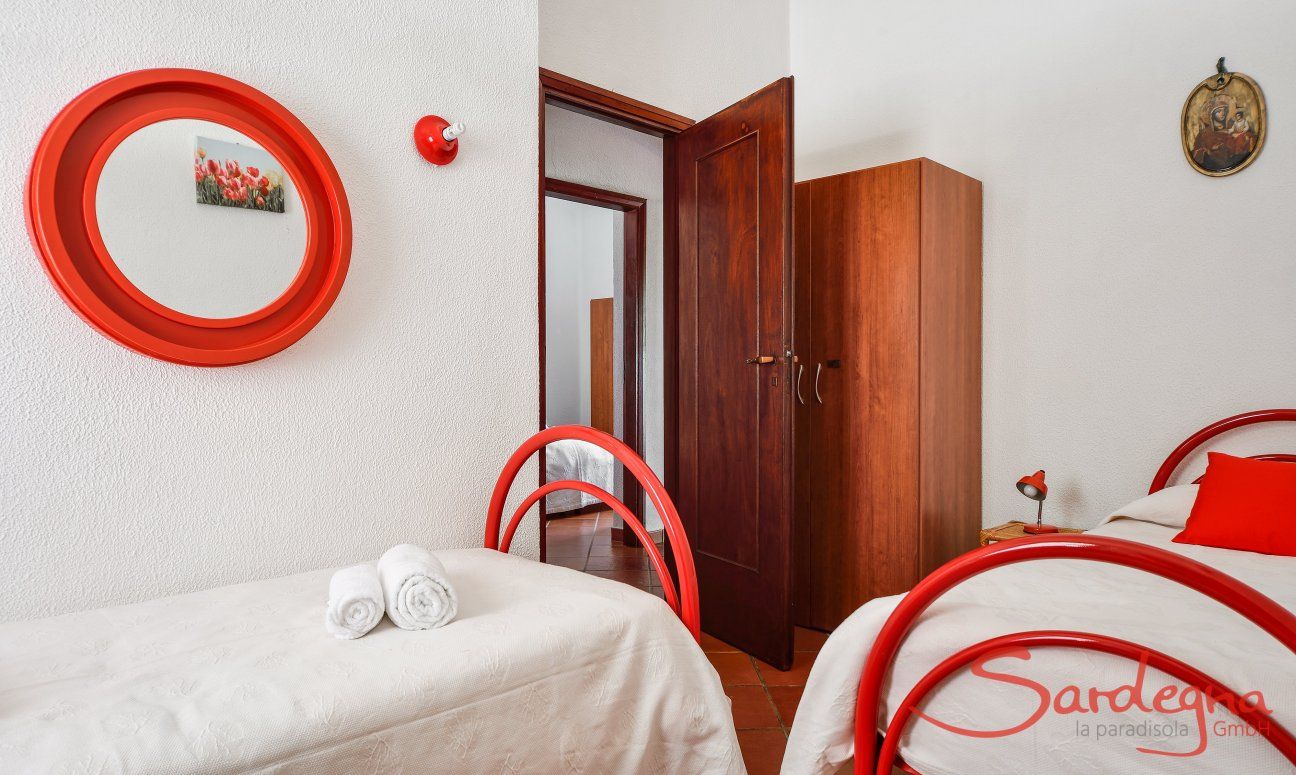 Villa Alessia | Schlafzimmer 3 mit Einzelbetten Schlafzimmer 2 mit Einzelbetten