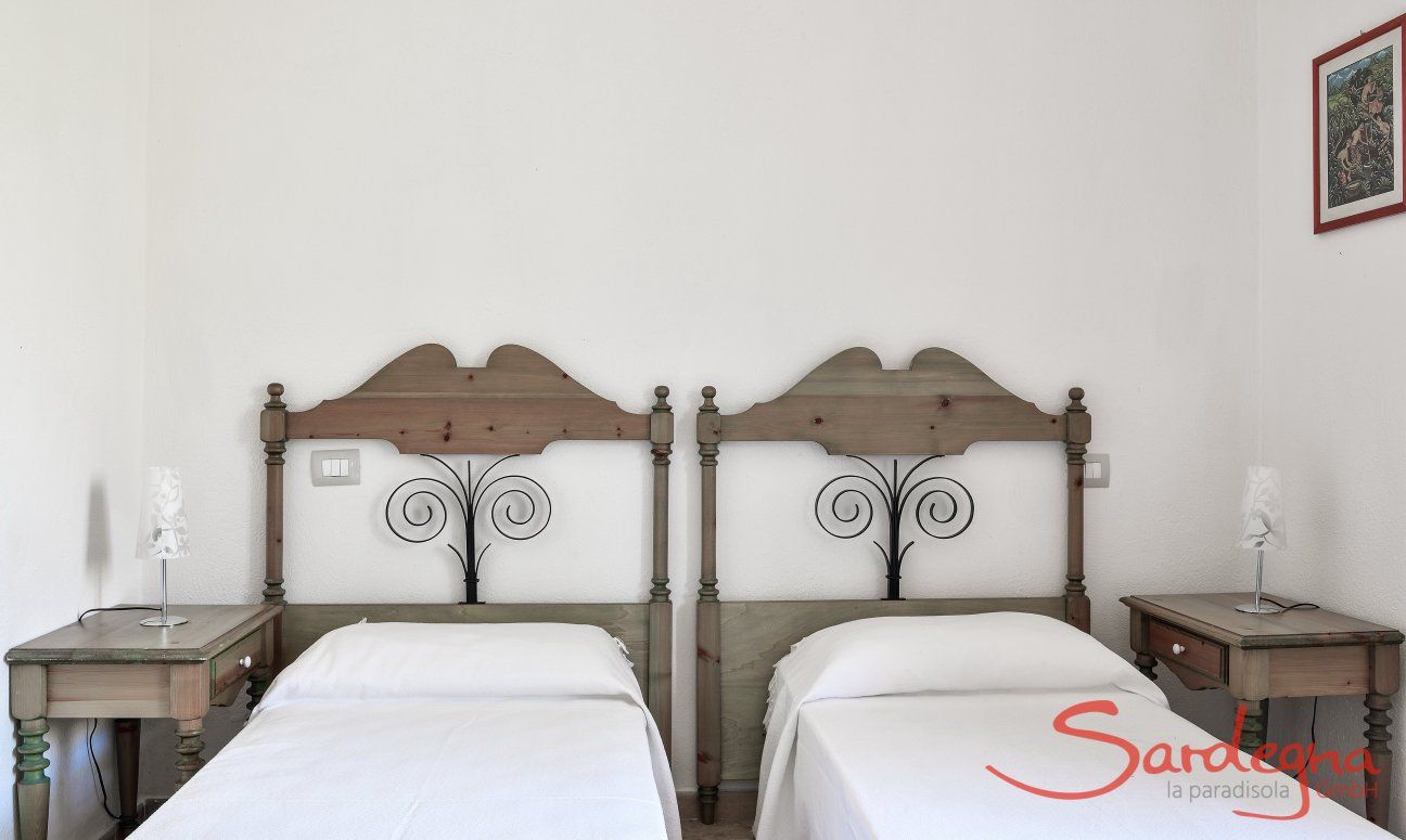 Villa Pino | Schlafzimmer 4 mit 2 Einzelbetten Schlafzimmer 4