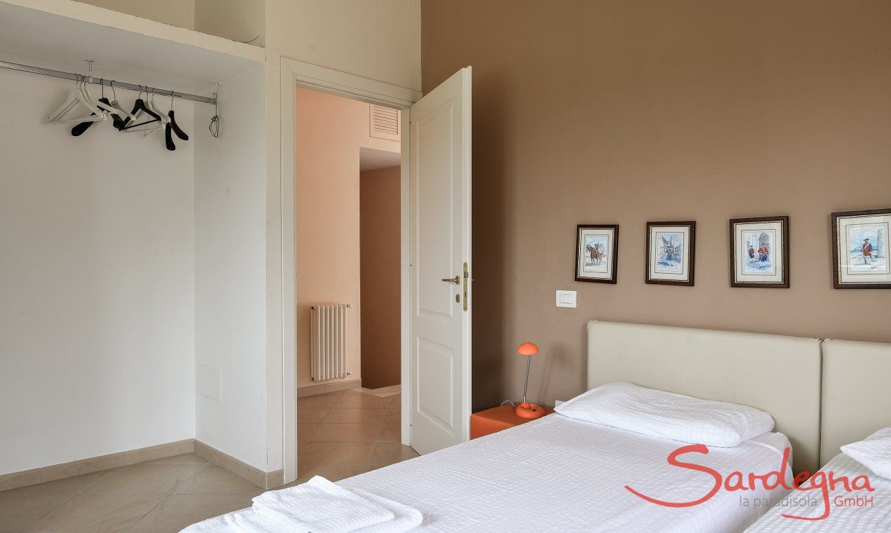 Villa Caroline | Schlafzimmer 3 mit zusammenschiebbaren Einzelbetten Schlafzimmer 3 mit zusammenschiebbaren Einzelbetten