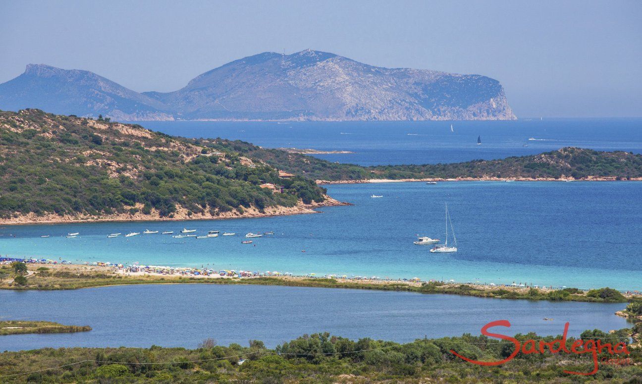 Blick von Porto Taverna Richtung Norden