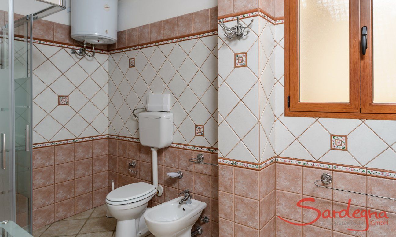 Villa Le Ginestre 1 | Bad 2 mit Dusch im Untergeschoß Bad 2 mit Dusch im Untergeschoß