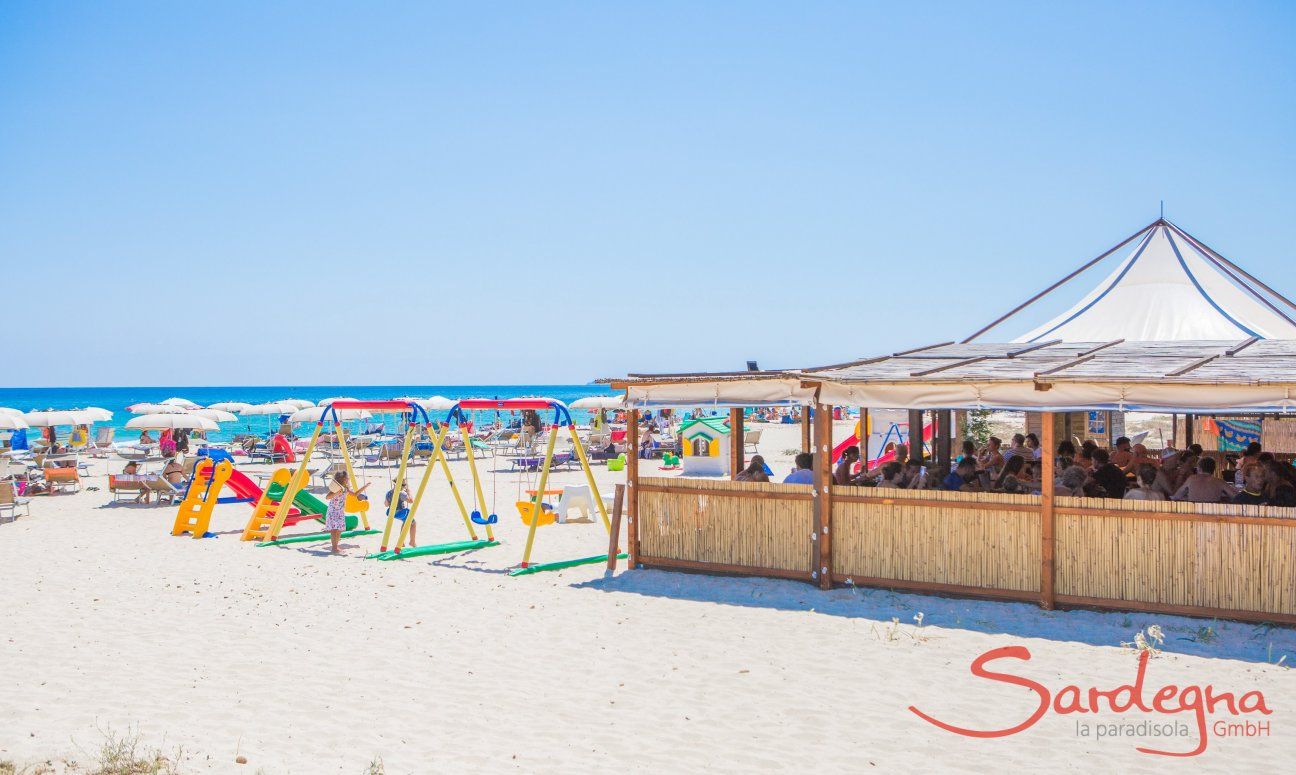 Strandbar an der Costa Rei 